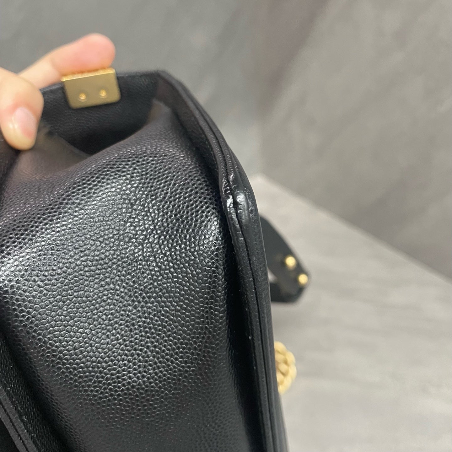 Chanel leboy lichee pattern cowhide middle size Black-Gold