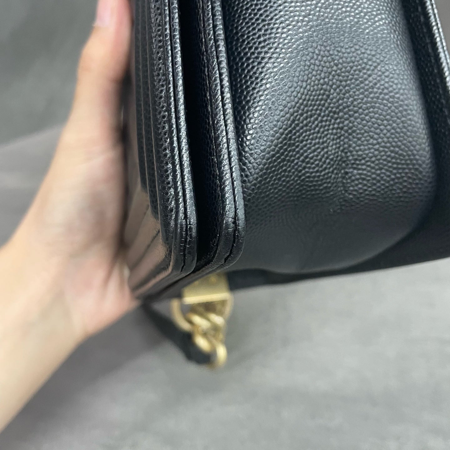 Chanel leboy lichee pattern cowhide middle size Black-Gold