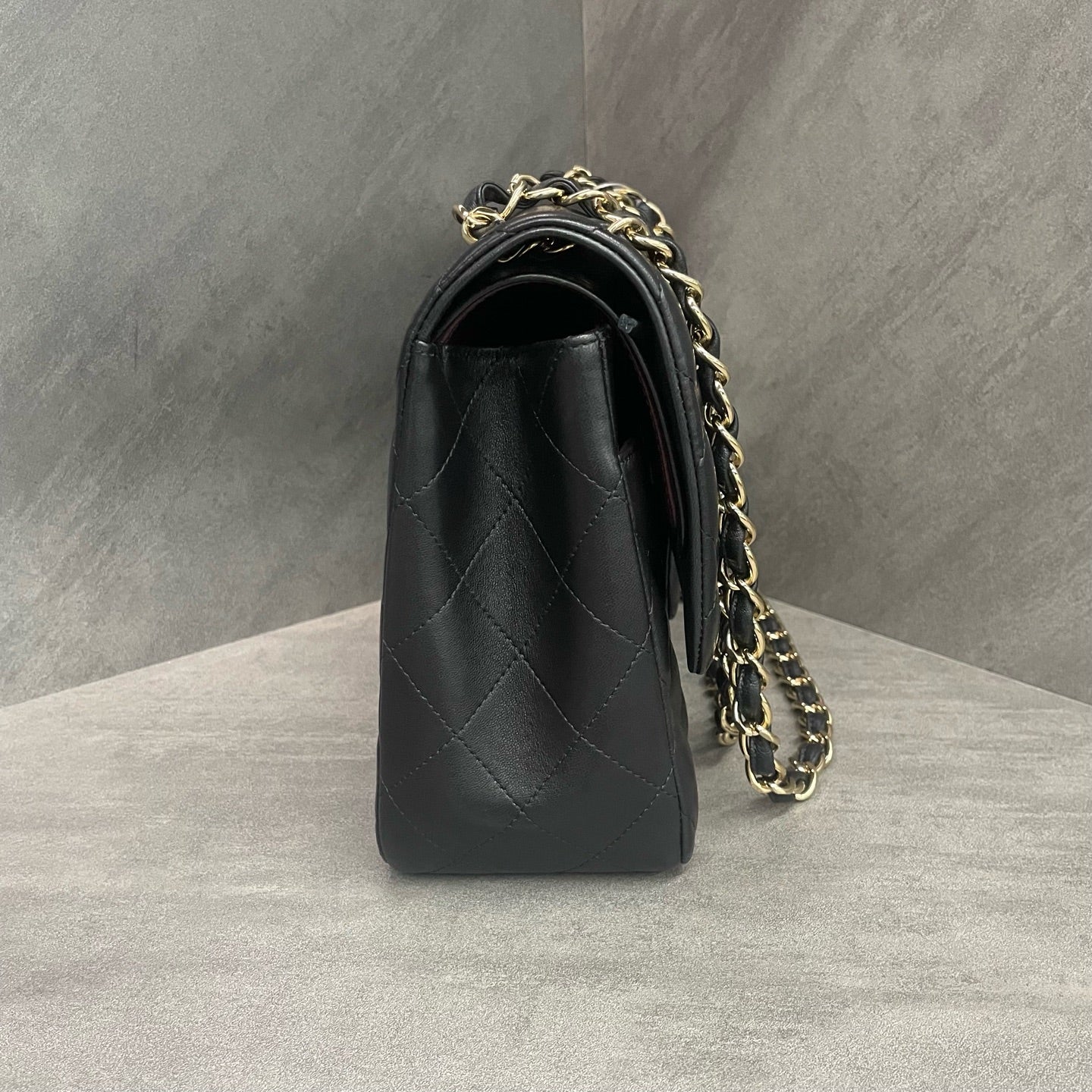 Chanel Classic Flap sheepskin Jumbo Black-Gold