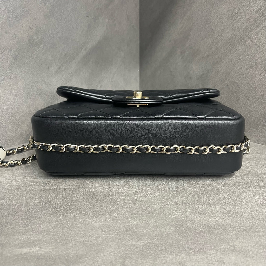 Chanel Classic Flap mini square sheepskin black-gold with Pearl chains