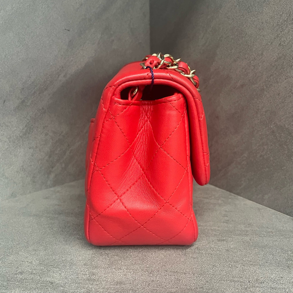 Chanel Classic Flap mini square Red sheepskin