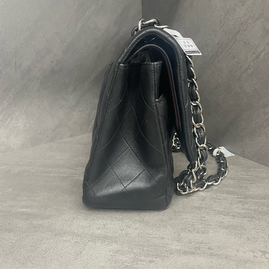CHANEL Classic Flap JUMBO Lambskin Black-Golden