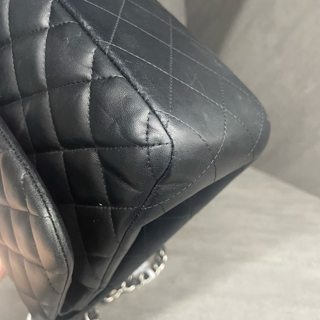 CHANEL Classic Flap JUMBO Lambskin Black-Golden