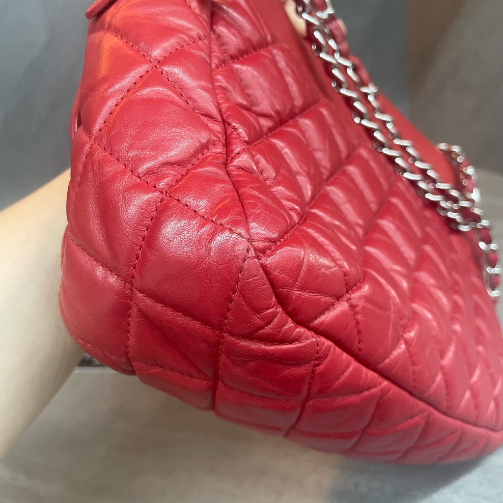 Chanel Classic Flap Puff shape Red-Sliver Airport bag