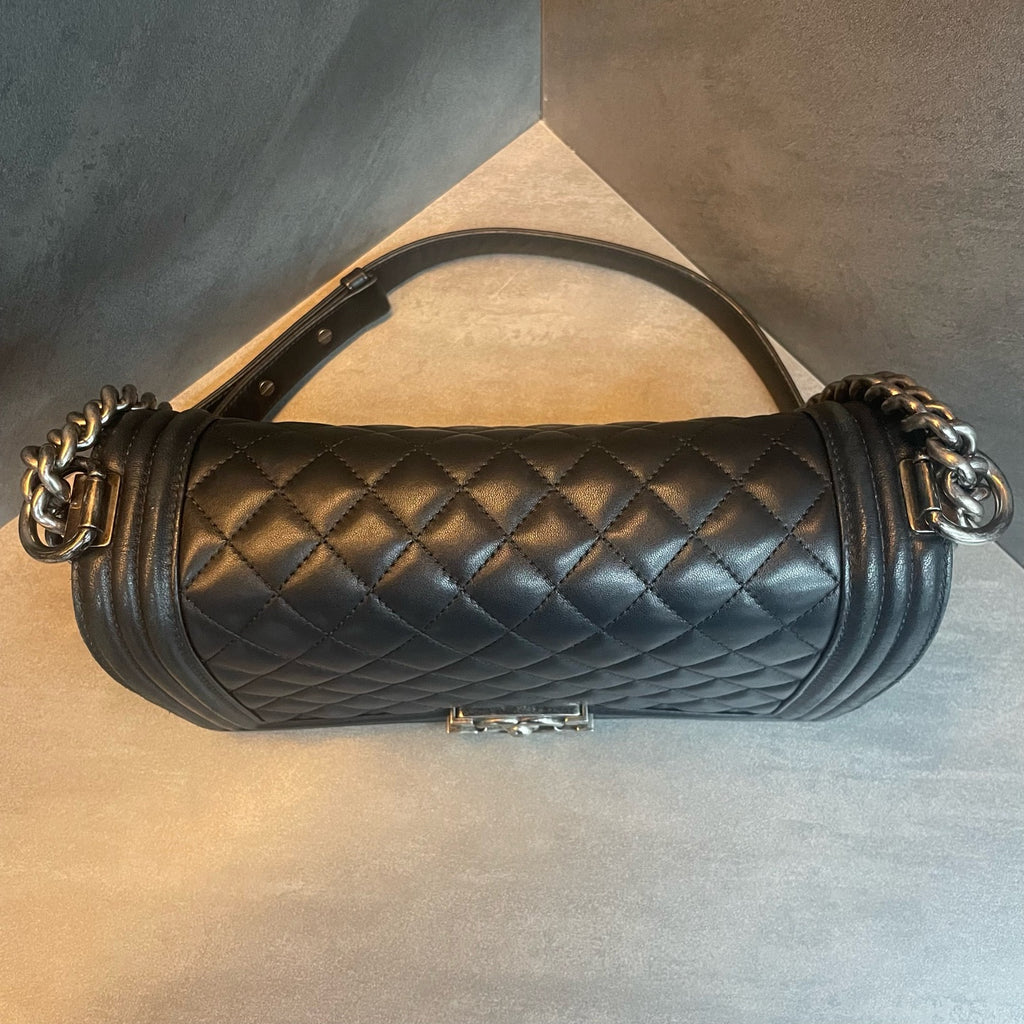 Chanel leboy sheepskin &nbsp;middle size black sliver