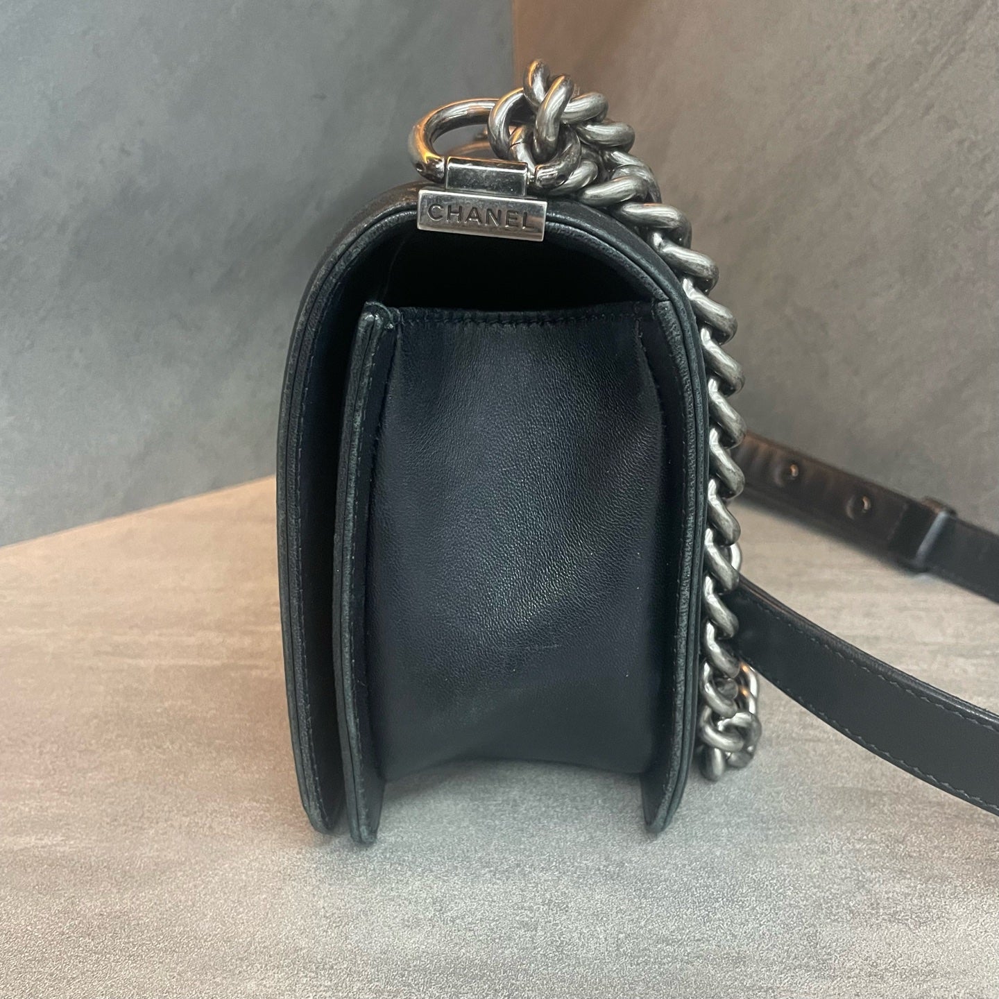 Chanel leboy sheepskin &nbsp;middle size black sliver