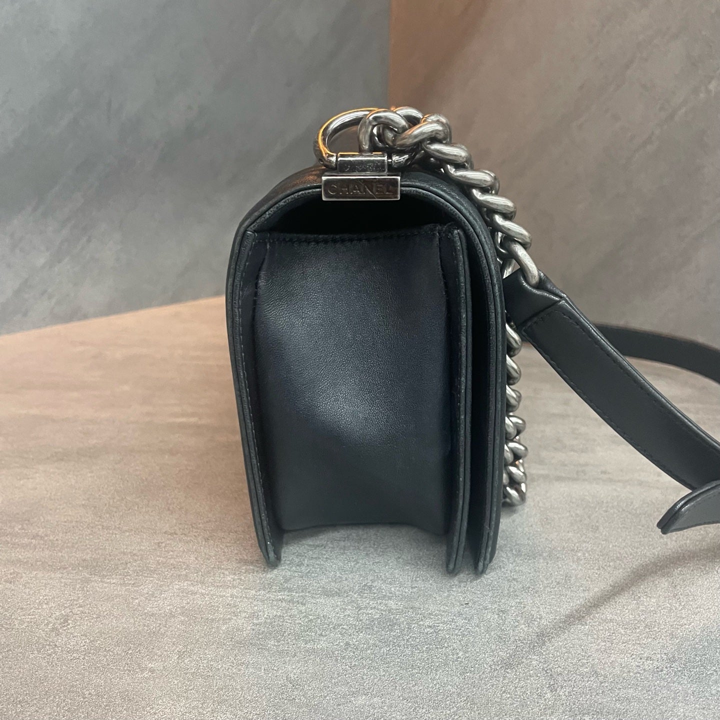 Chanel leboy sheepskin &nbsp;middle size black sliver