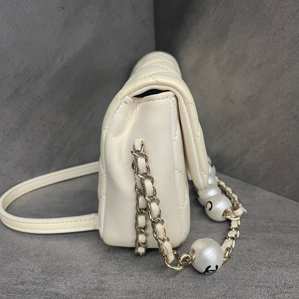 Chanel Classic Flap mini size white with Pearl chain
