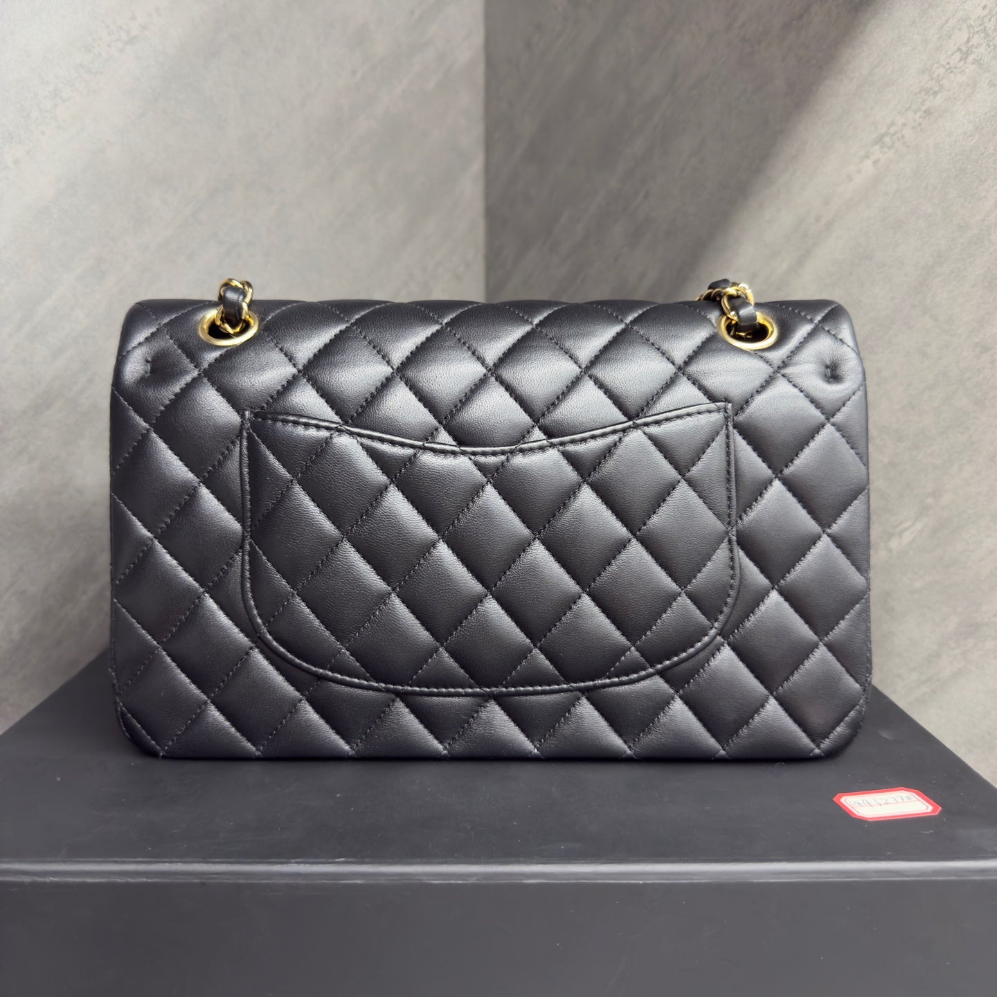 Chanel Classic Flap sheepskin middle size black gold