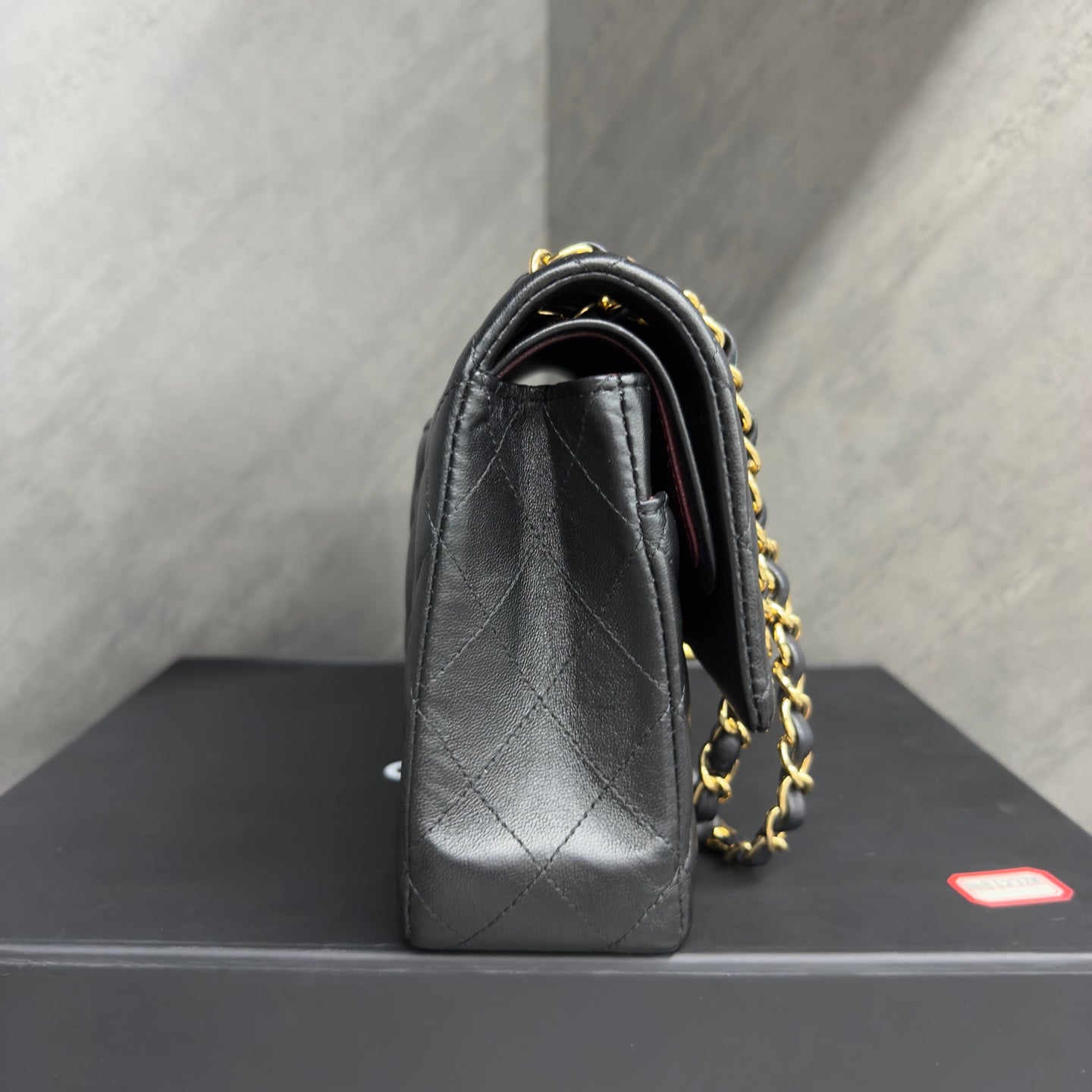 Chanel Classic Flap sheepskin middle size black gold