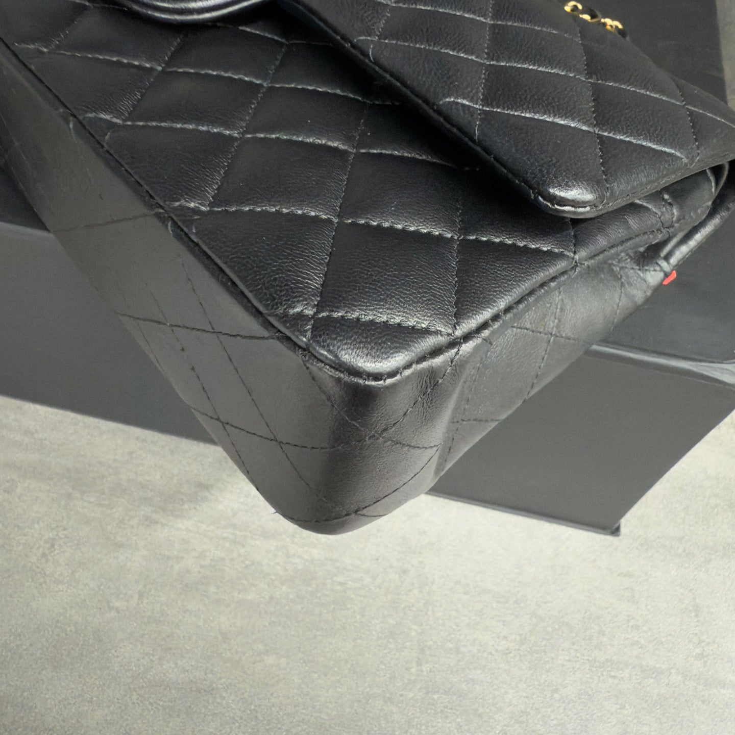 Chanel Classic Flap sheepskin middle size black gold