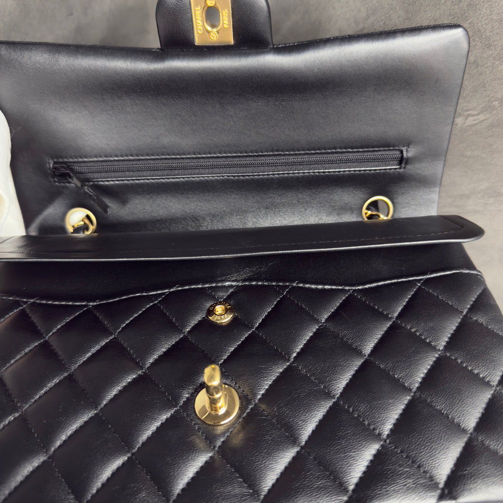 Chanel Classic Flap sheepskin middle size black gold