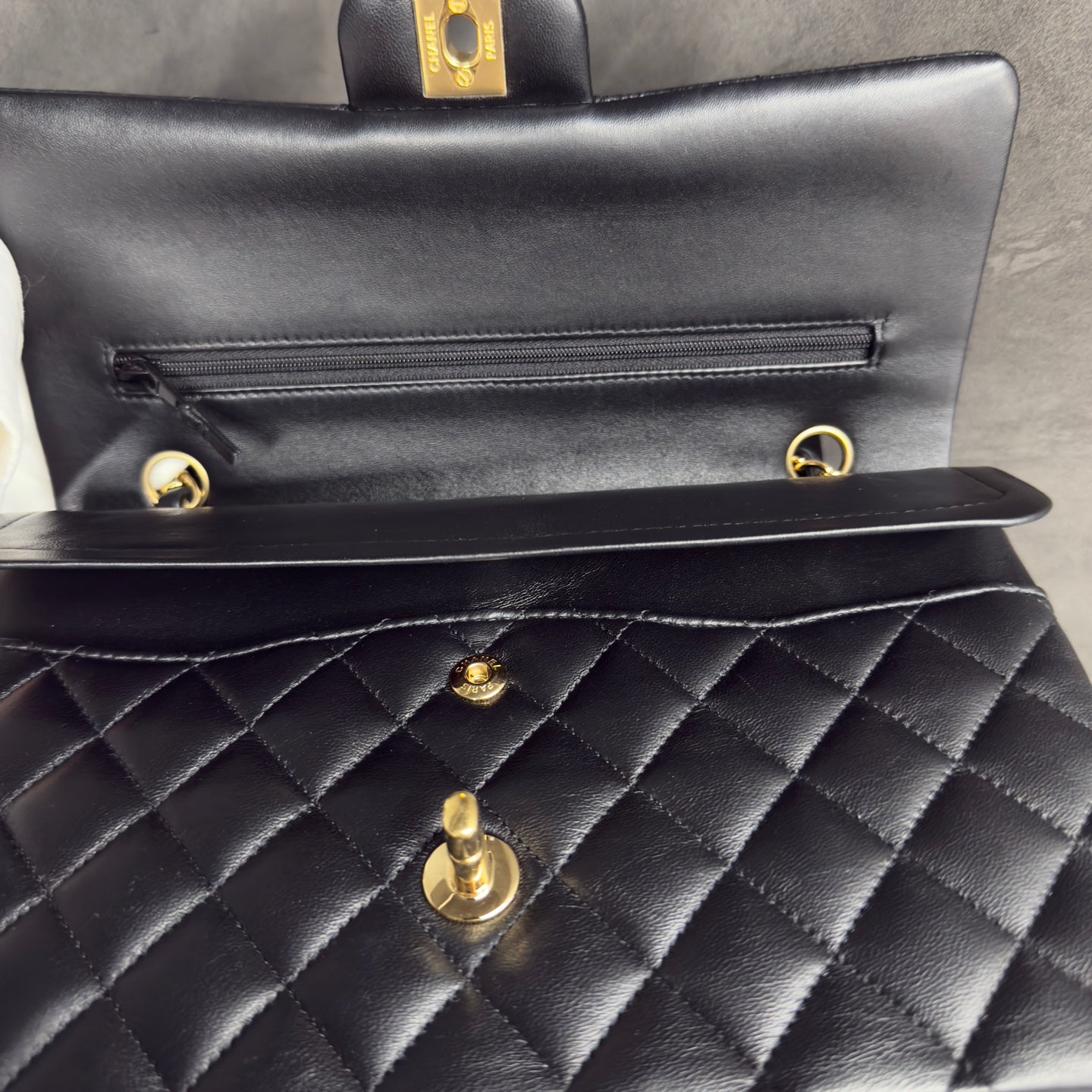 Chanel Classic Flap sheepskin middle size black gold