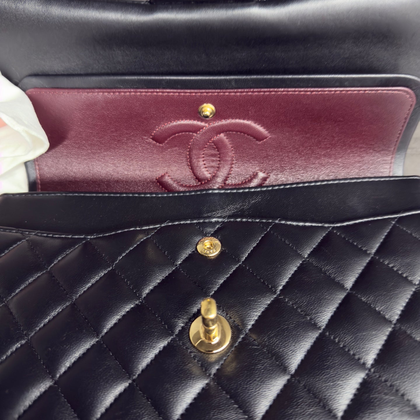 Chanel Classic Flap sheepskin middle size black gold