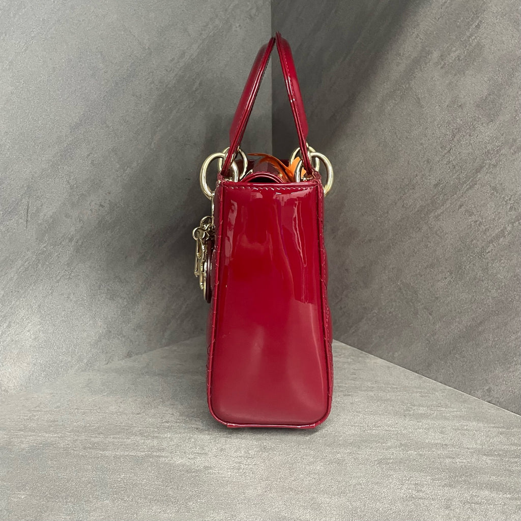 Dior Lady dior middle size Patent leather red Letter shoulder straps