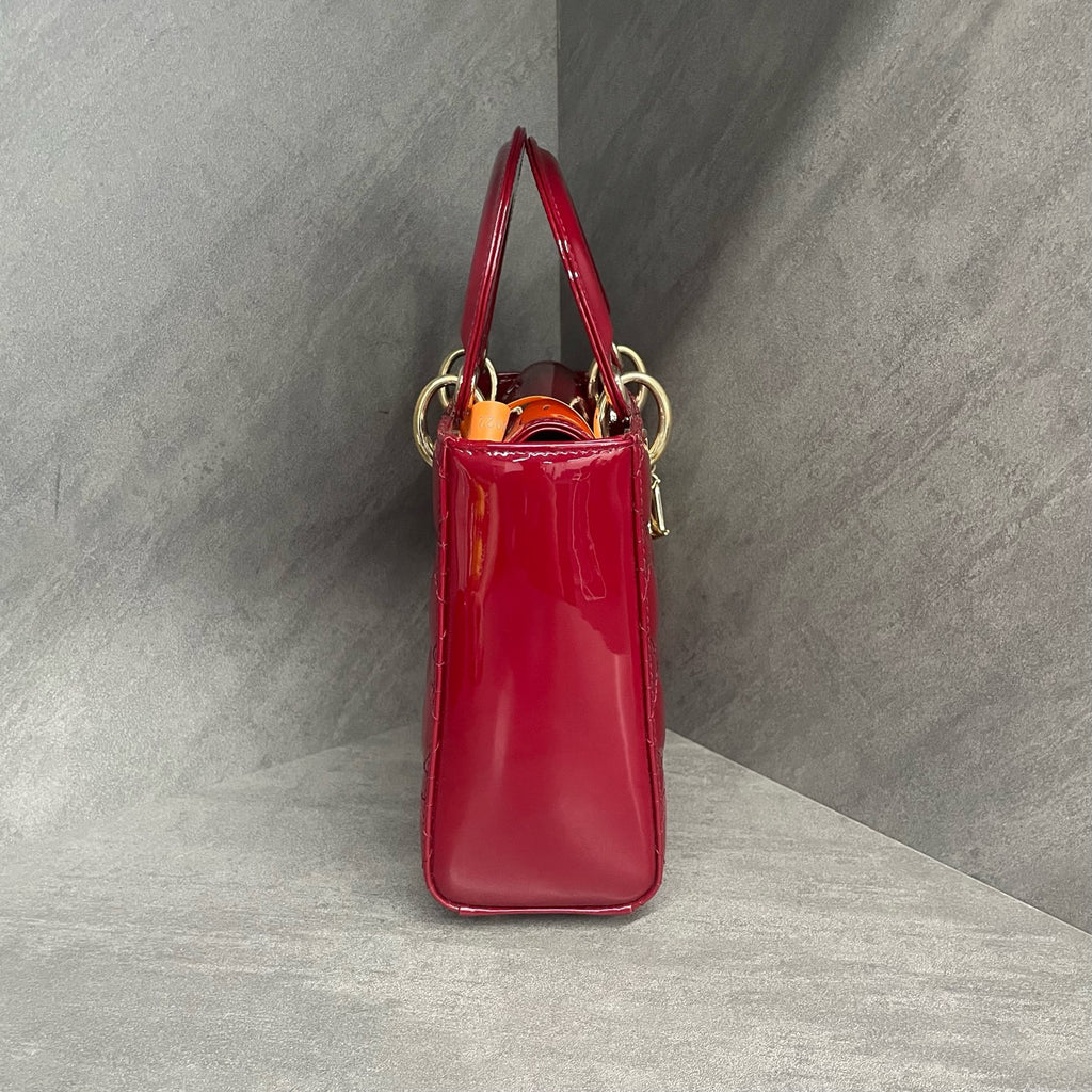 Dior Lady dior middle size Patent leather red Letter shoulder straps