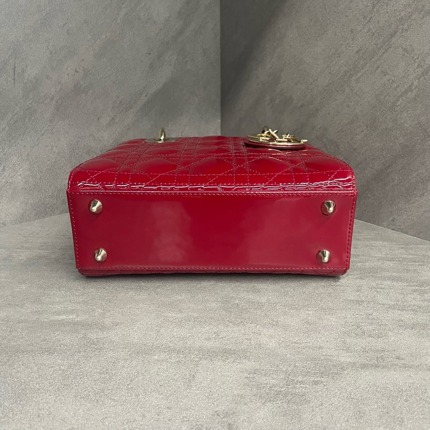 Dior Lady dior middle size Patent leather red Letter shoulder straps