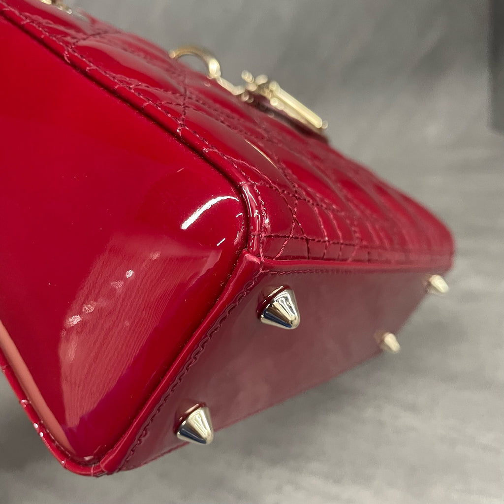 Dior Lady dior middle size Patent leather red Letter shoulder straps