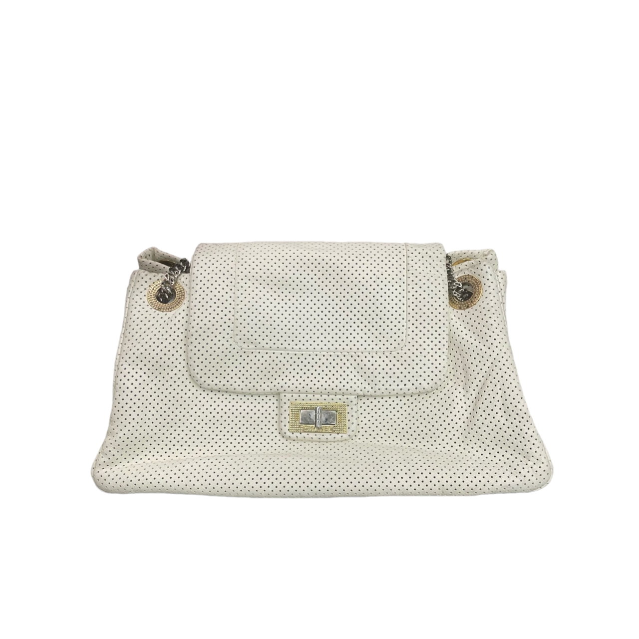 Chanel 2.55 Flap Hollowed cowhide offwhite&nbsp;