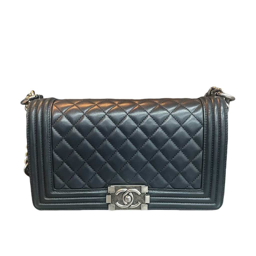 Chanel leboy sheepskin &nbsp;middle size black sliver
