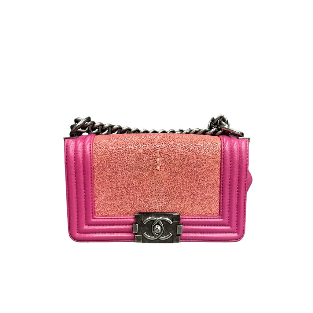 Chanel leboy fish skin small size pink